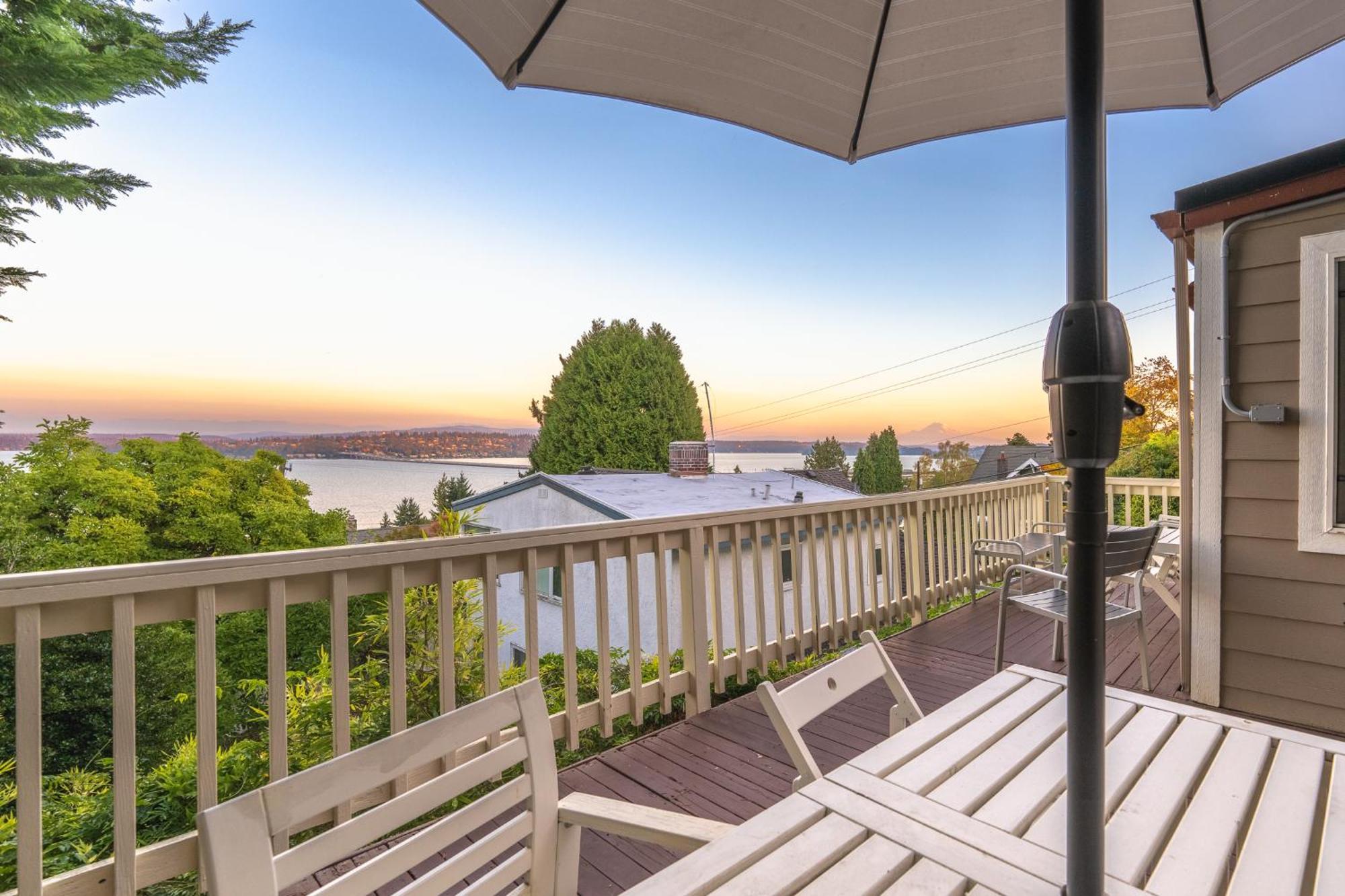 Holiday home Sunrise On Lake Washington Seattle